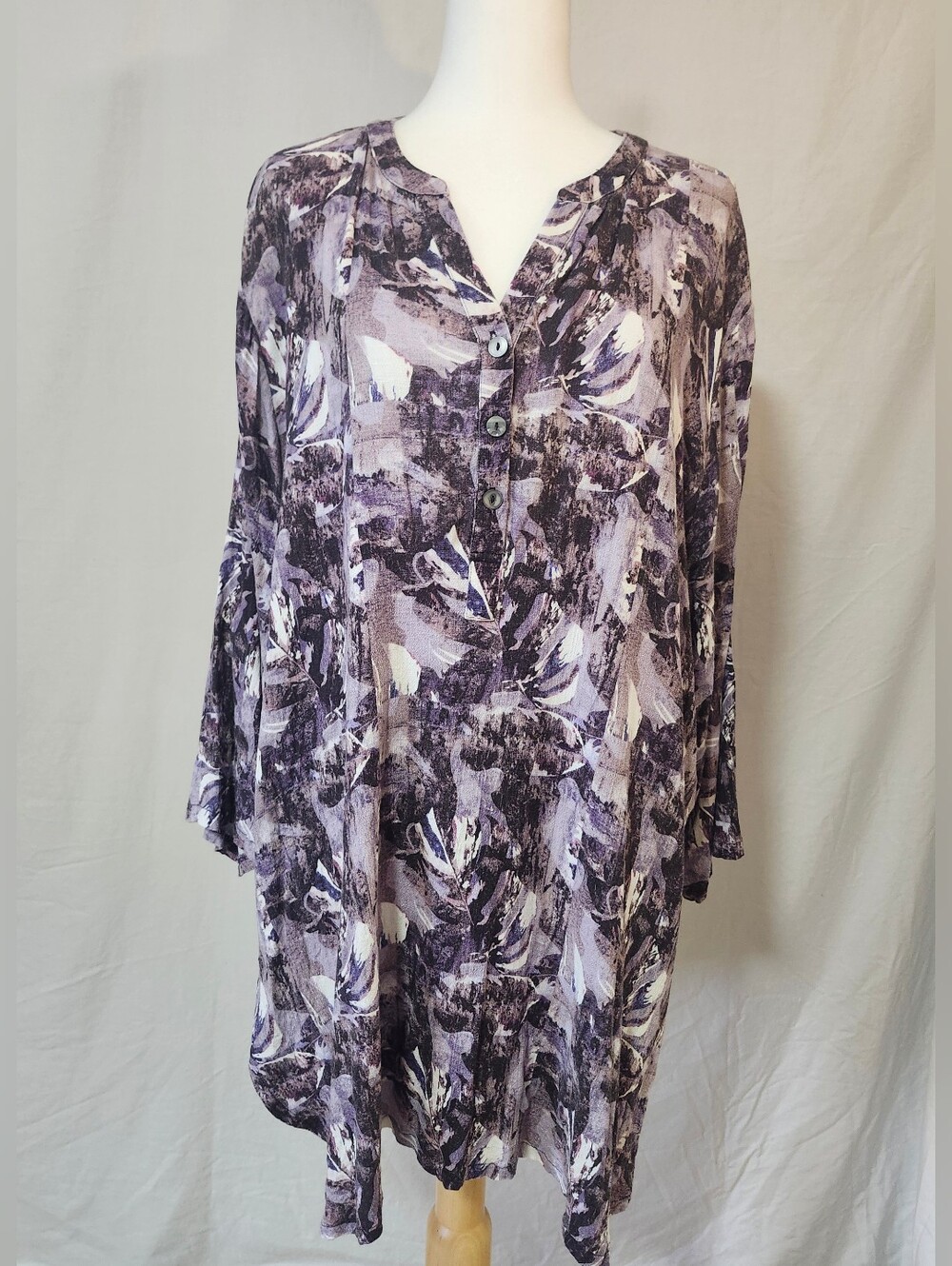 Blue Sky Linen/Bamboo Lavender Abstract Button-Front Tunic